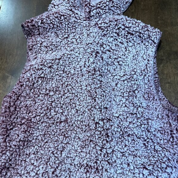 Love Tree Sherpa Vest Women's Size Large Purple Pockets Open Front Hooded - Picture 5 of 9